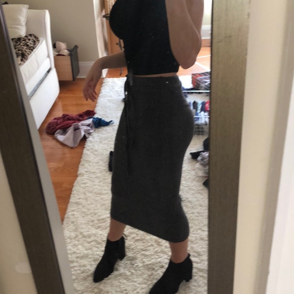 Long midi skirt - Picture 2 of 4